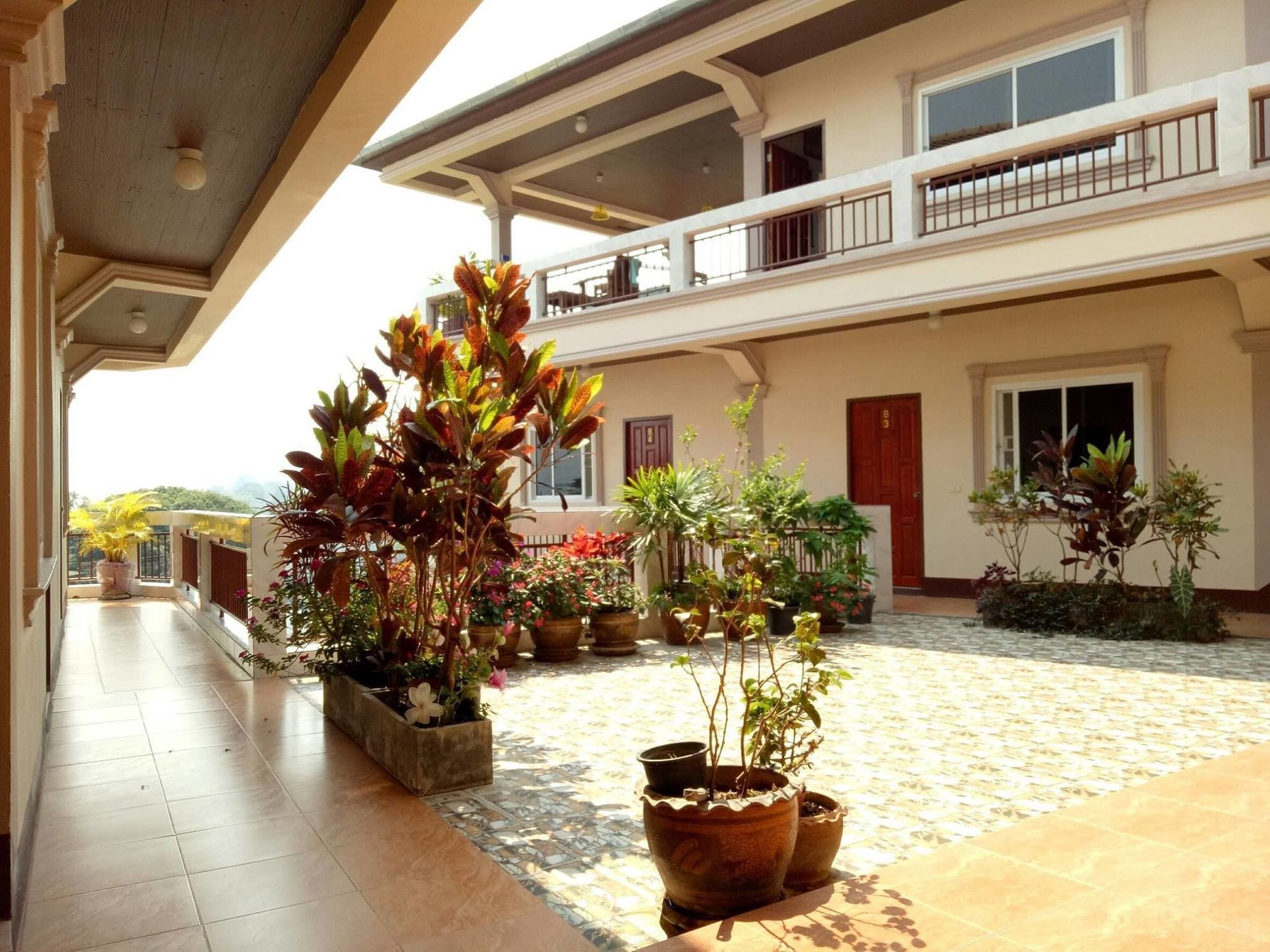 Happy House At Maesalong Hotel Chiang Rai Eksteriør billede